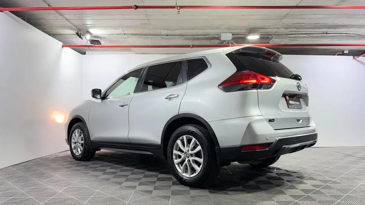 Nissan X-Trail Sense 2.5 At 3row año 2022