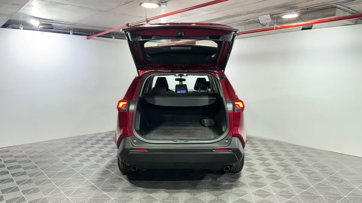 Toyota Rav4 2.0 Le At año 2023