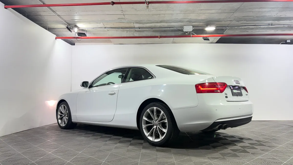 Audi A5 1.8 Coupe Tfsi At año 2017