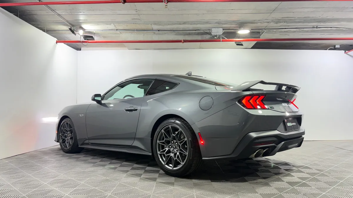 Ford Mustang 5.0 Gt Premium Coupe At año 2025