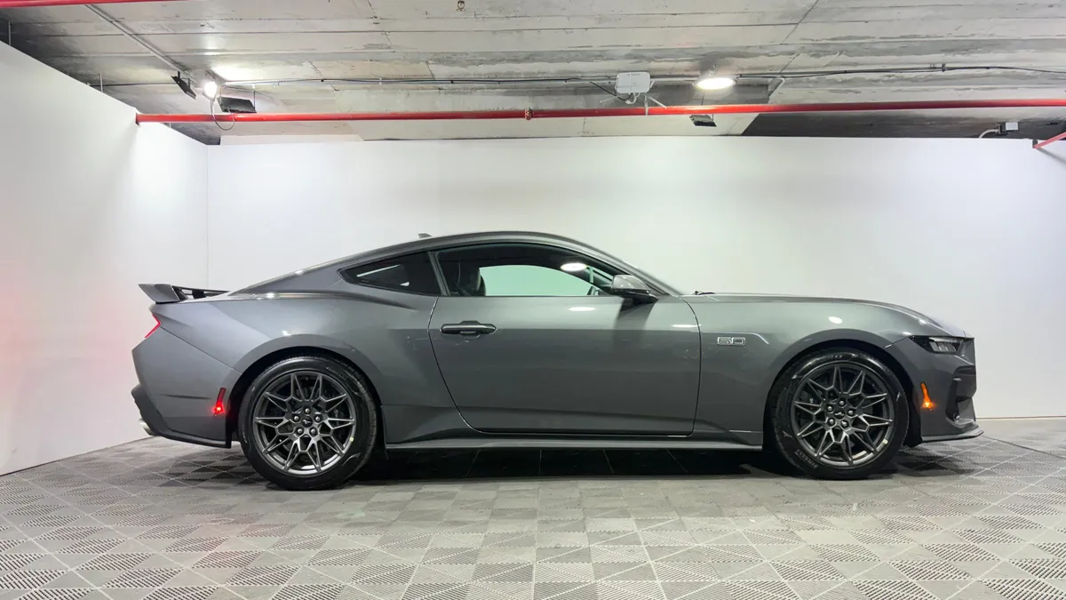 Ford Mustang 5.0 Gt Premium Coupe At año 2025