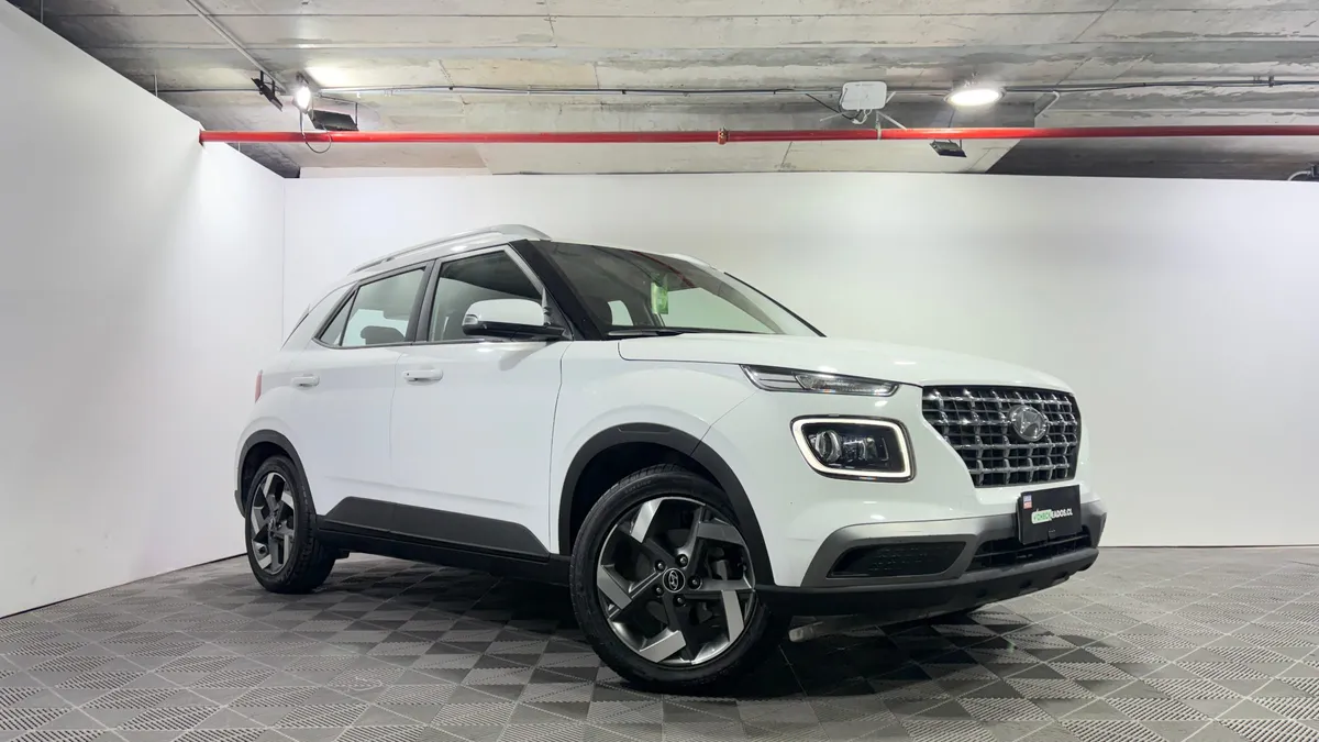 Hyundai Venue 1.6 Qx Value At año 2023