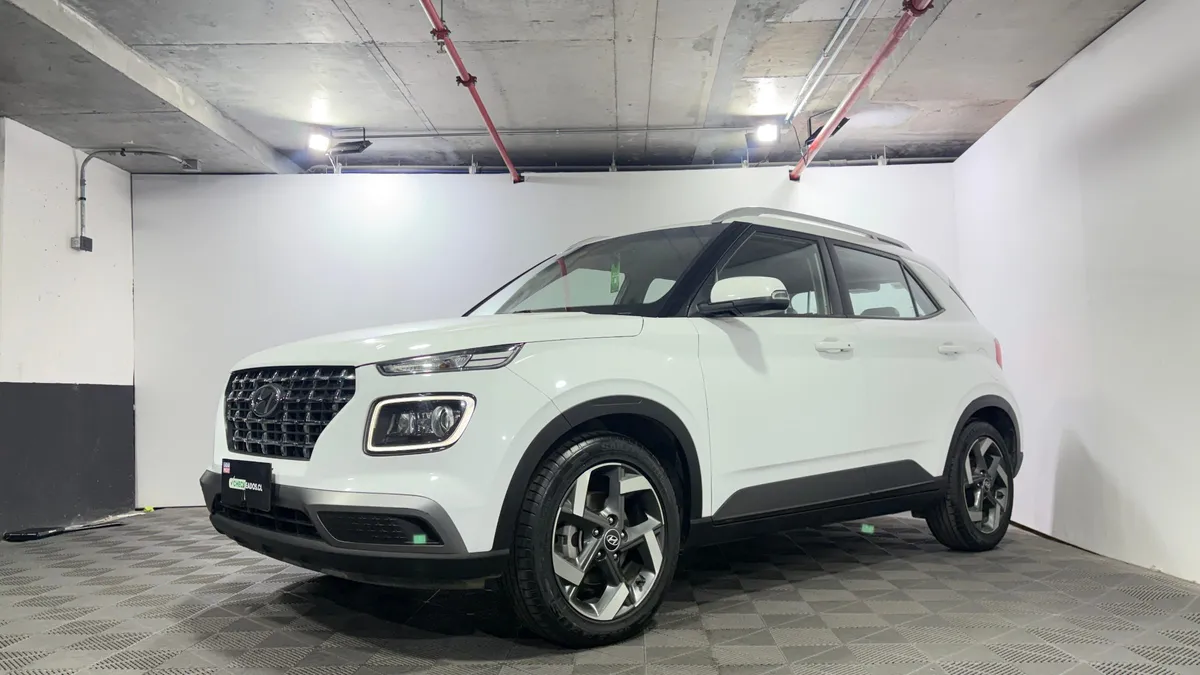 Hyundai Venue 1.6 Qx Value At año 2023
