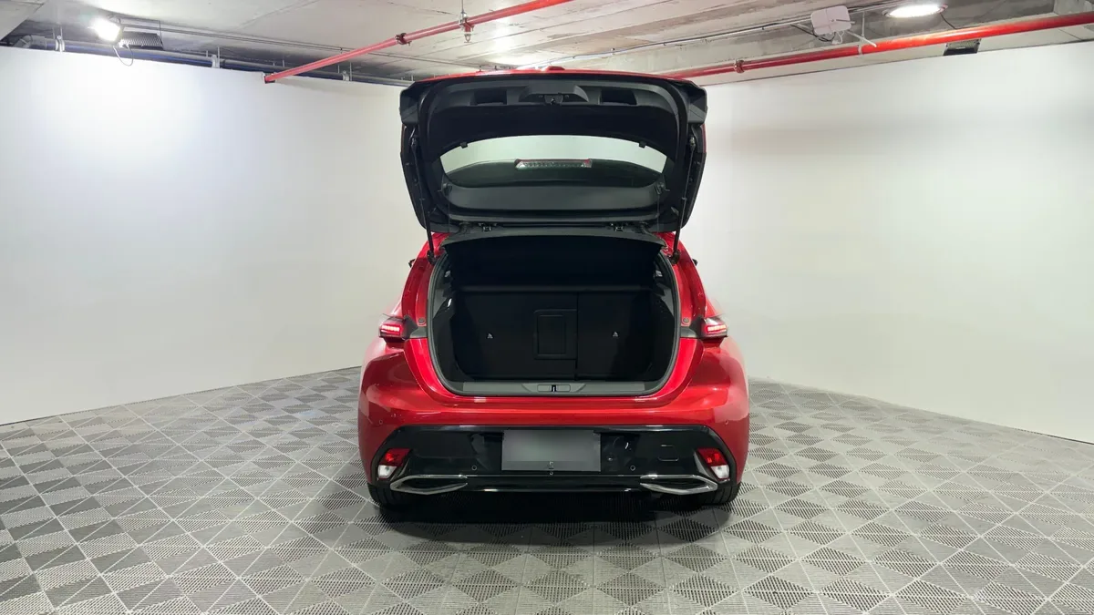 Peugeot 308 1.2 Allure Pack Puretech 130hp At año 2023