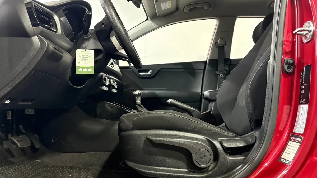 Kia Rio 4 1.4 Ex Full At año 2022