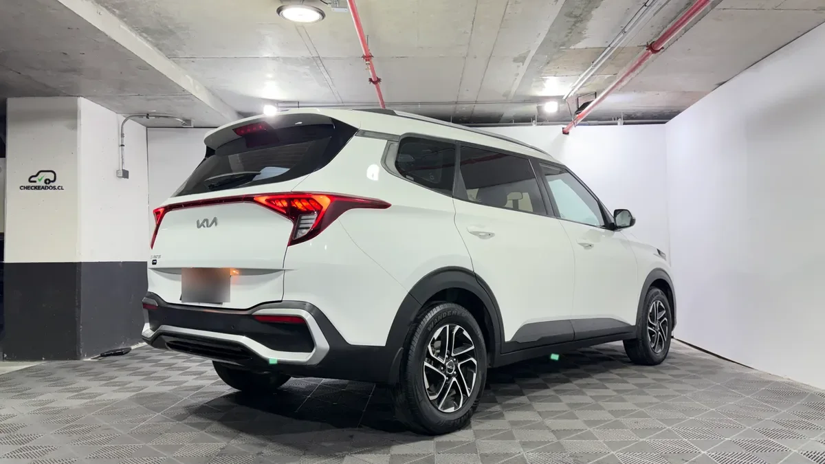 Kia Carens 1.4 Ex 7dct Turbo-Gdi Full 7p At año 2023