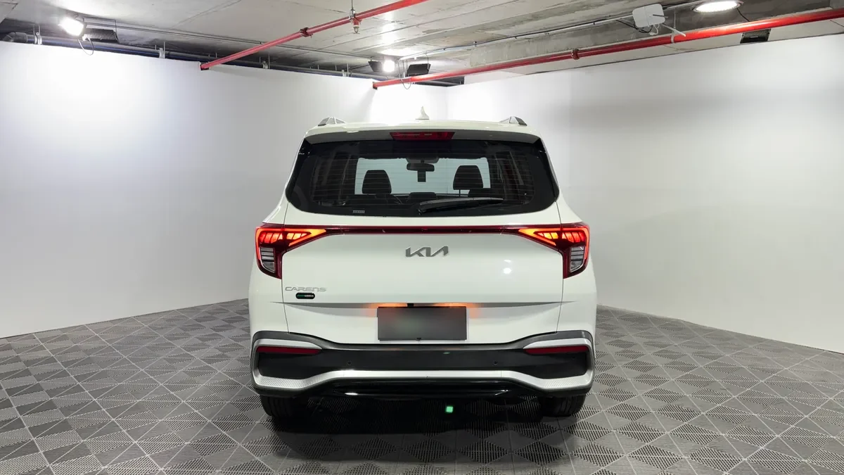 Kia Carens 1.4 Ex 7dct Turbo-Gdi Full 7p At año 2023