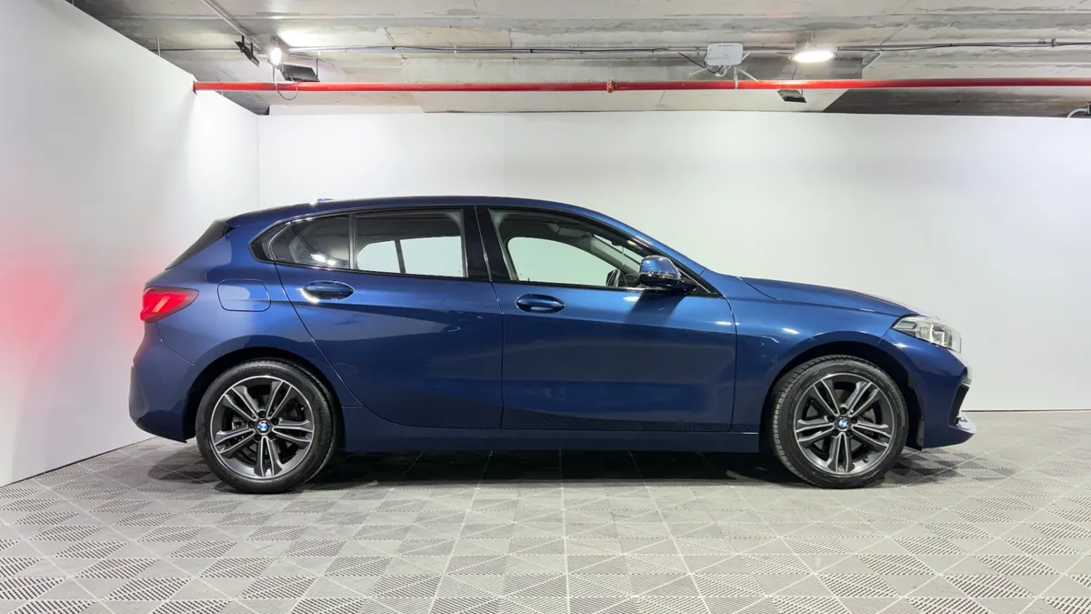 BMW 118 1.5 Dinamyc At año 2021