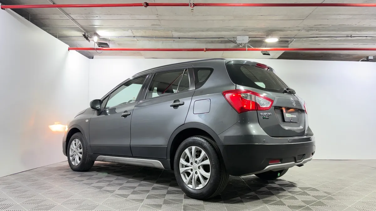 Suzuki S-Cross 1.6 Glx 4x2 Mt 5p año 2021