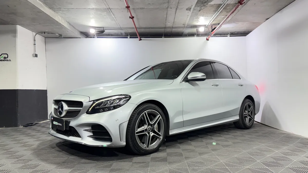 Mercedes-Benz C300 2.0 Fl At año 2019