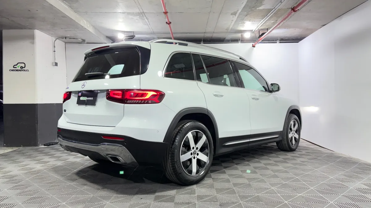 Mercedes-Benz Glb200 1.3 At año 2023