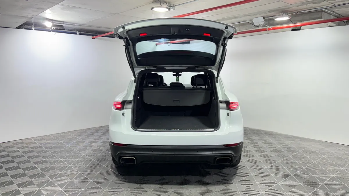 Porsche Cayenne 3.0 V6 E3 At 4x4 año 2019