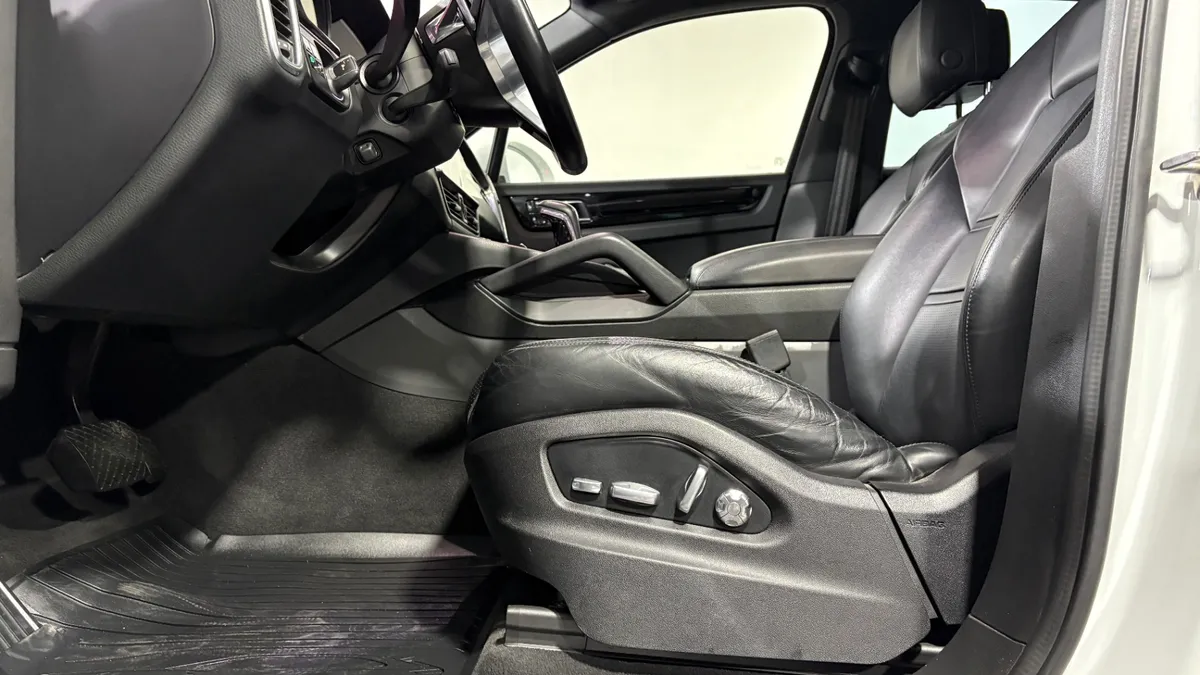 Porsche Cayenne 3.0 V6 E3 At 4x4 año 2019
