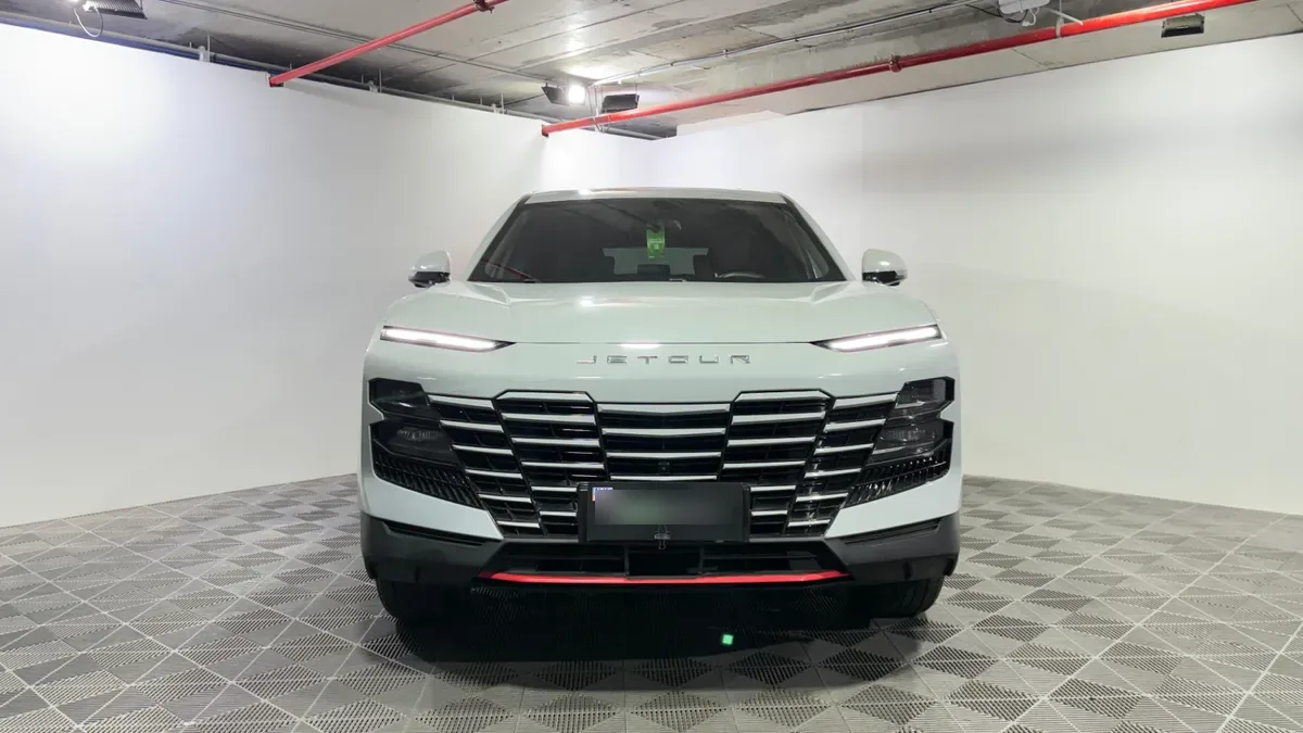 Jetour Dashing 1.5 Lux Mt año 2024