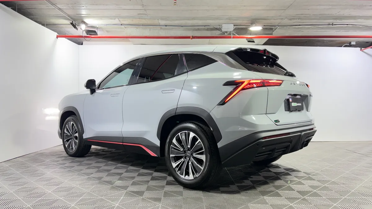 Jetour Dashing 1.5 Lux Mt año 2024