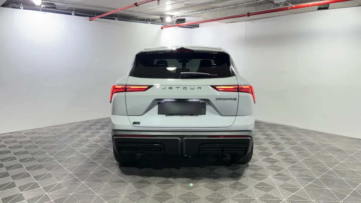 Jetour Dashing 1.5 Lux Mt año 2024