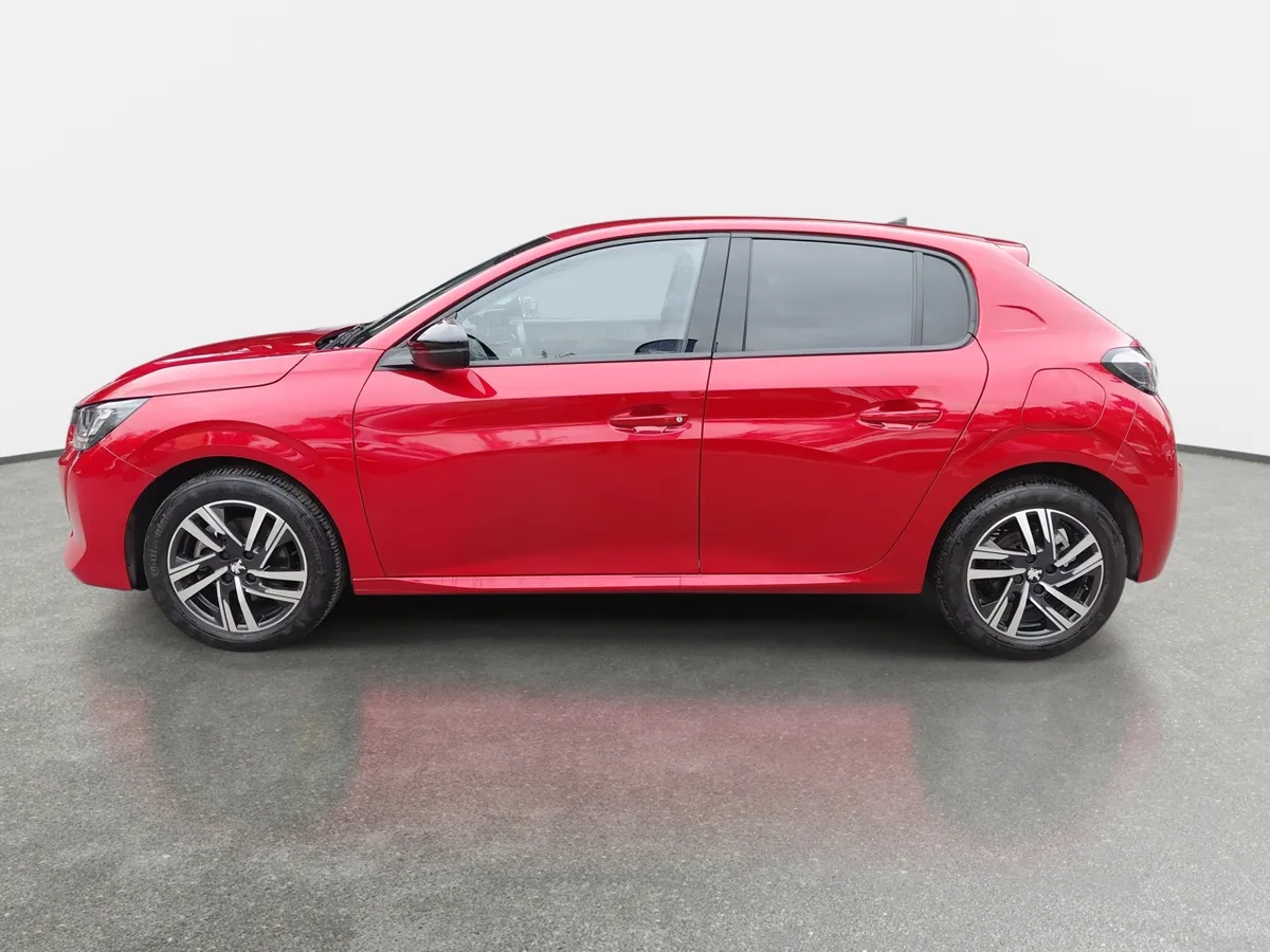 Peugeot 208 1.2 Puretech Allure Pack 130 4x2 Eat8 5p año 2024