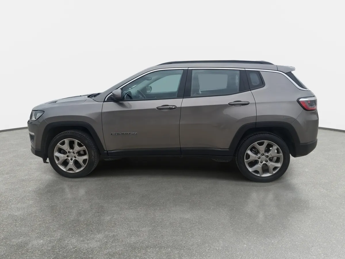 Jeep Compass 2.4 Longitude 4x2 Radio 7 At 5p año 2021