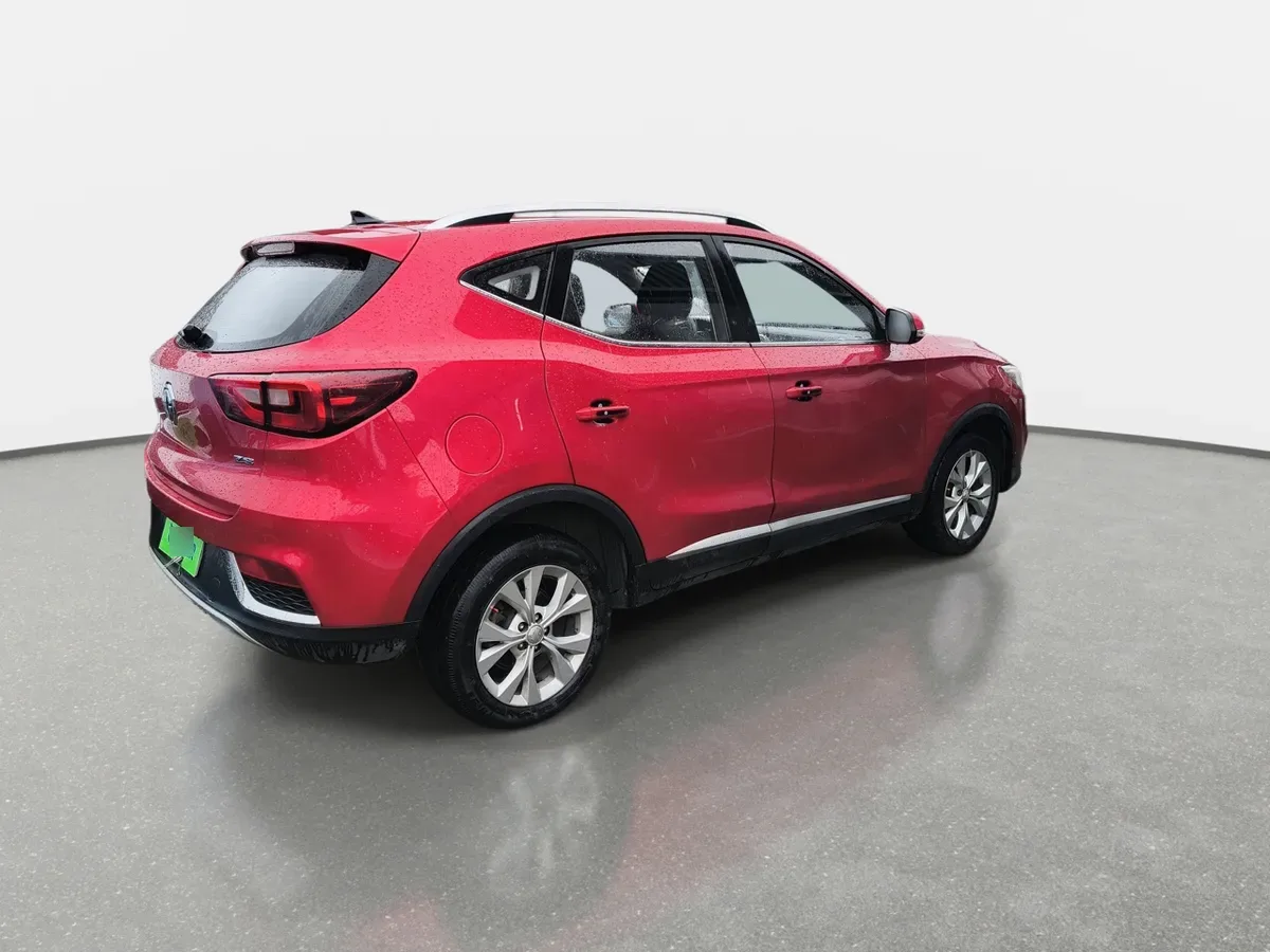 MG Mg Zs 1.5 Std 4x2 Mt 5p año 2022