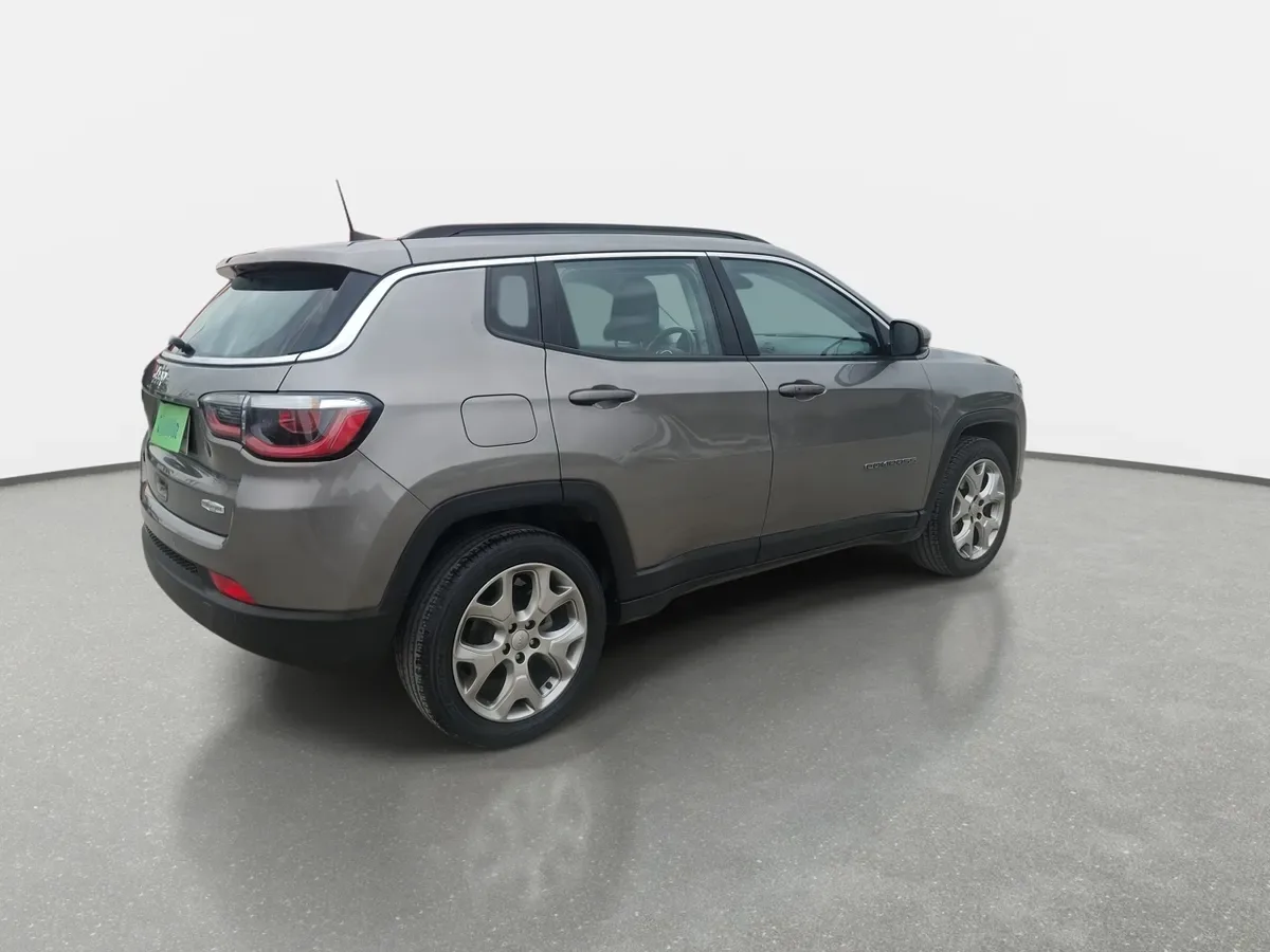Jeep Compass 2.4 Longitude 4x2 Radio 7 At 5p año 2021