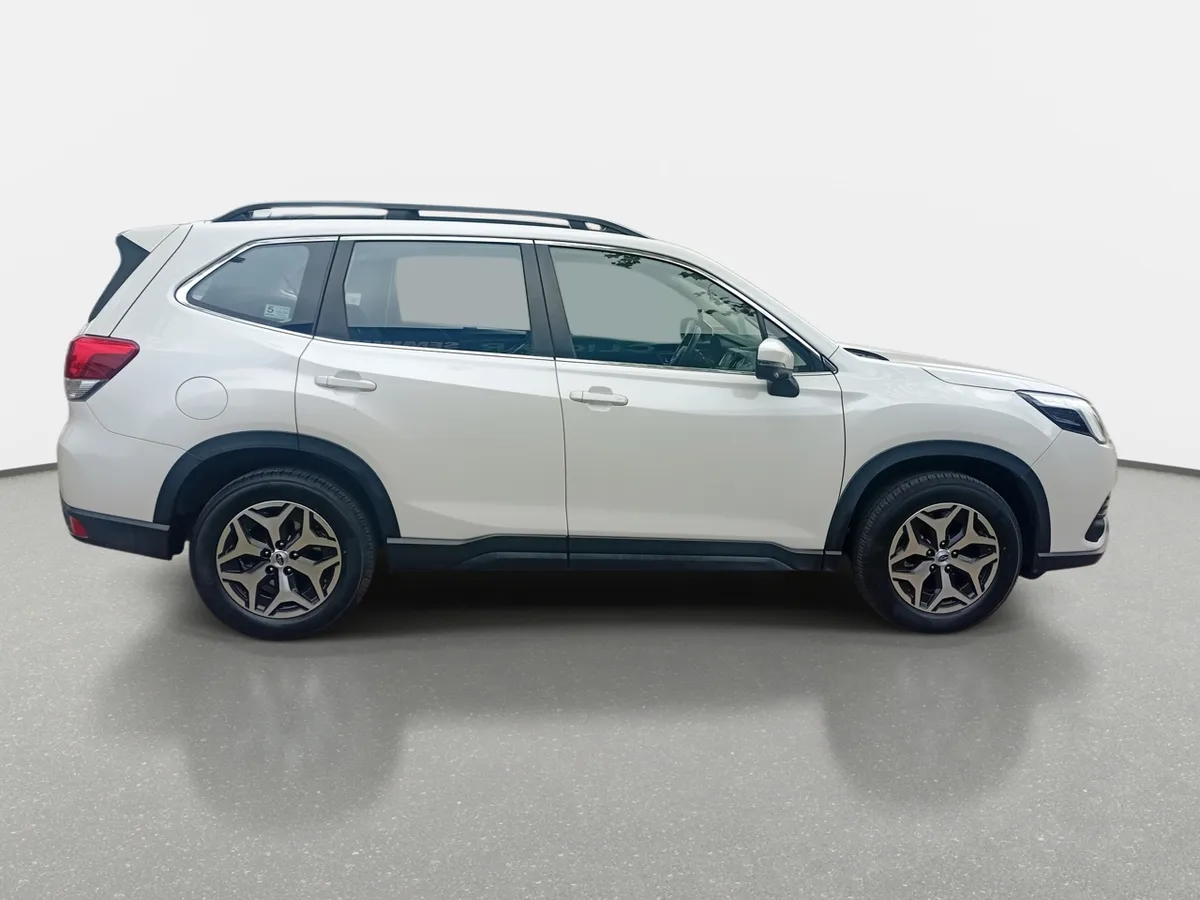 Subaru Forester 2.0i Dynamic Eyesight Awd At 5p año 2023
