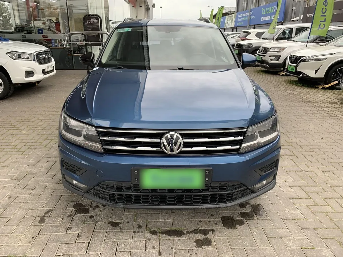 Volkswagen Tiguan 1.4 Tsi Comfortline 4x2 At 5p año 2021