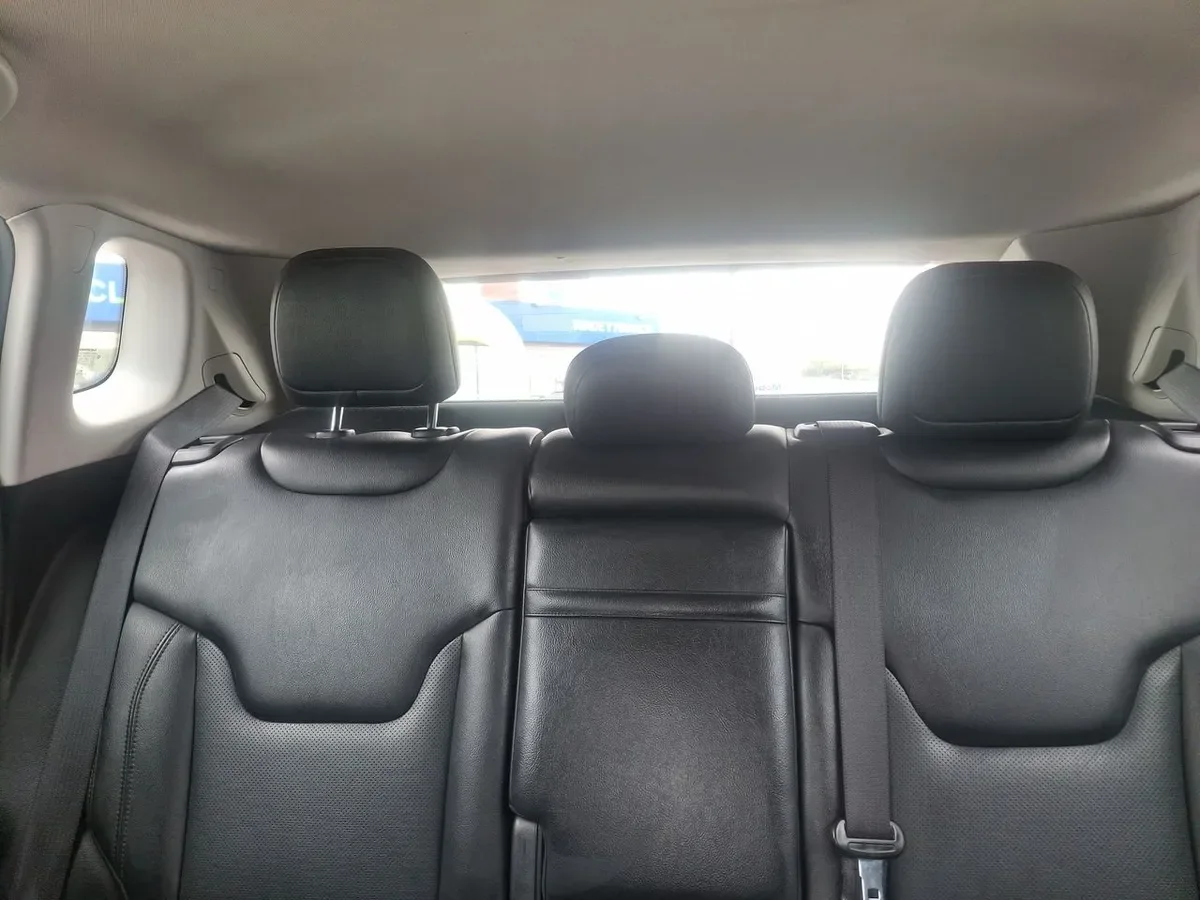 Jeep Compass 2.4 Longitude 4x2 Radio 7 At 5p año 2021