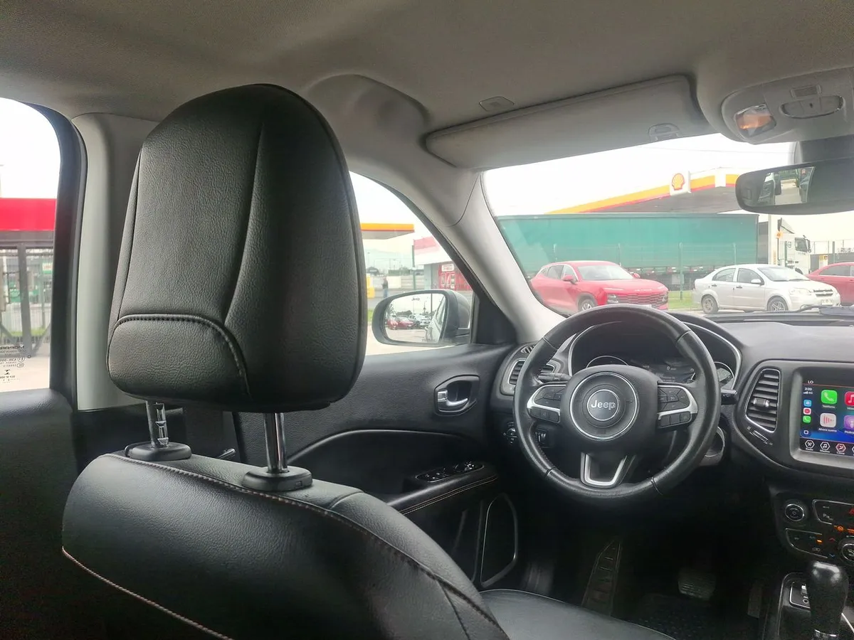 Jeep Compass 2.4 Longitude 4x2 Radio 7 At 5p año 2021