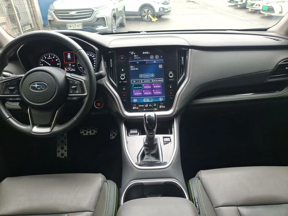 Subaru Outback 2.5i Field Edition Awd Cvt At 5p año 2022
