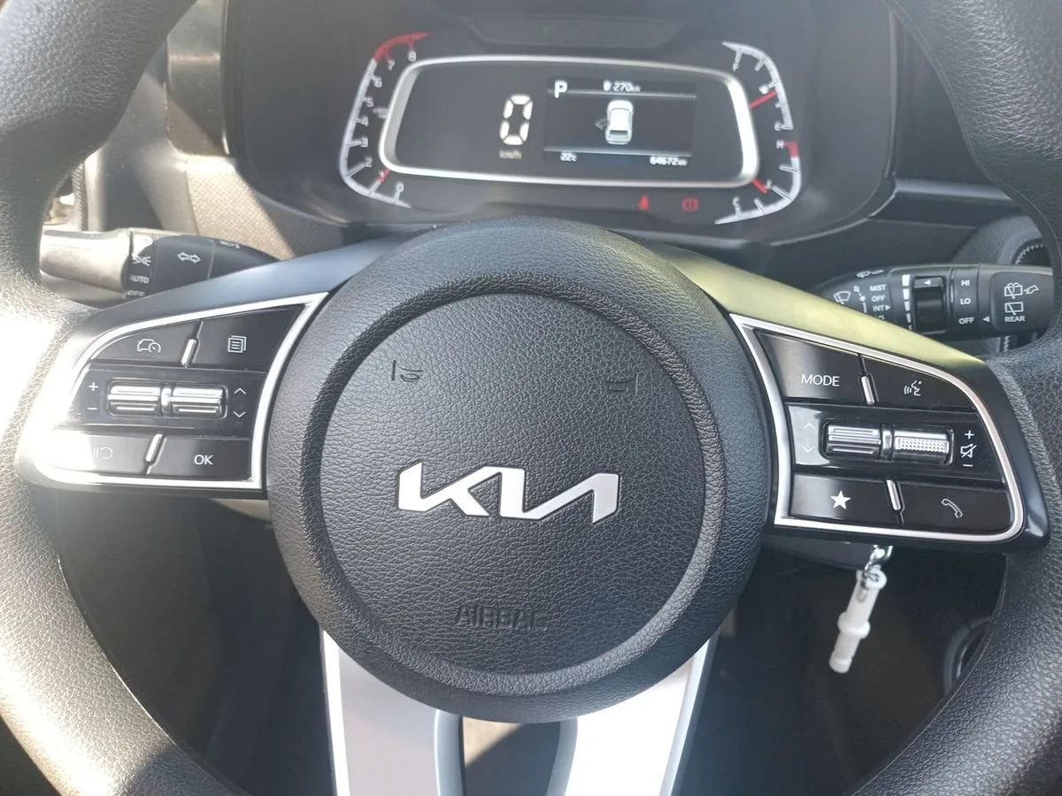 Kia Sonet 1.5 Ex 4x2 Ivt Ri At 5p año 2025
