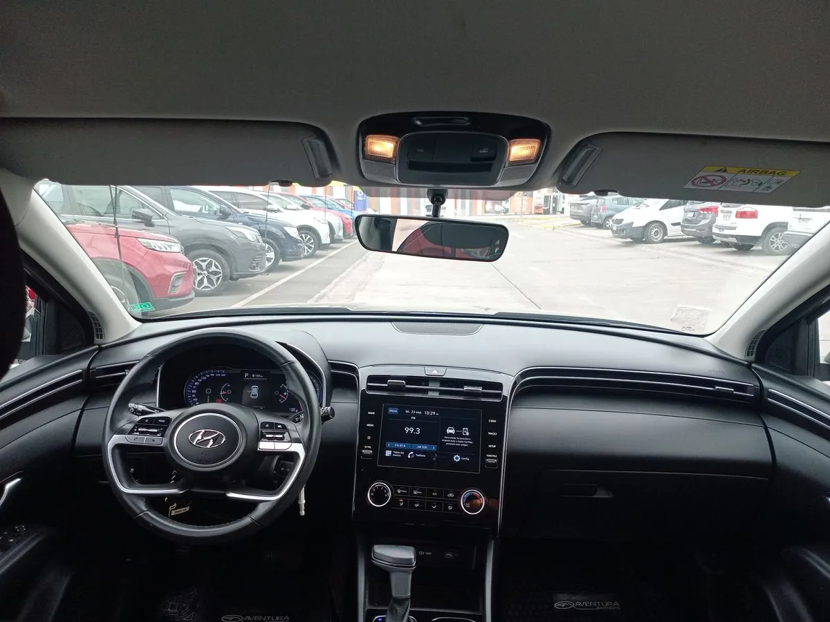 Hyundai Tucson 2.0 Nx4 Plus 2wd At 5p año 2023