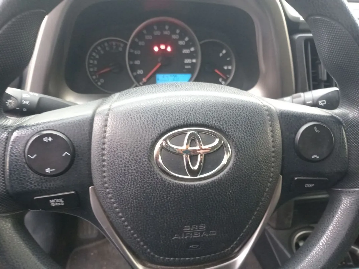 Toyota Rav 4 2.0 Adventure 4x2 Lujo Mt 5p año 2019
