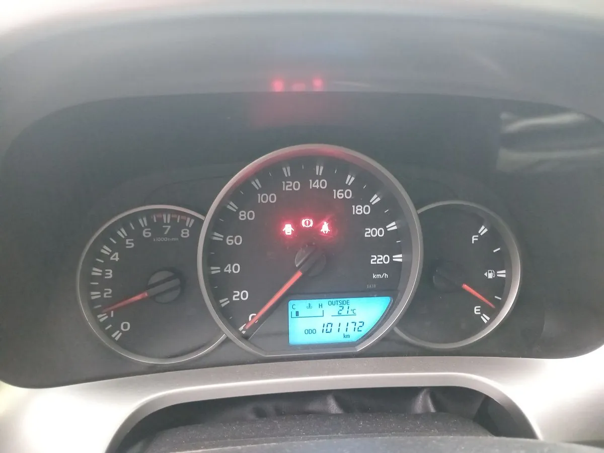 Toyota Rav 4 2.0 Adventure 4x2 Lujo Mt 5p año 2019