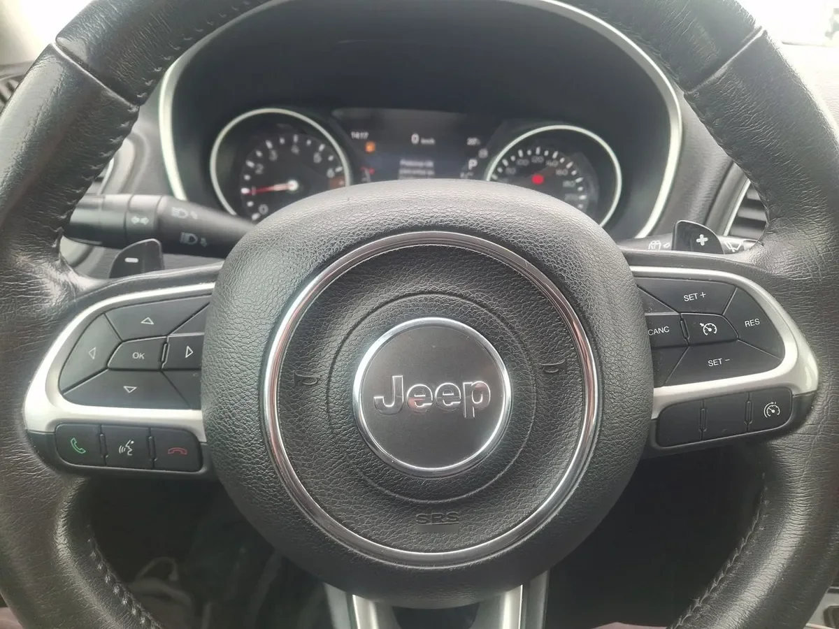 Jeep Compass 2.4 Longitude 4x2 Radio 7 At 5p año 2021