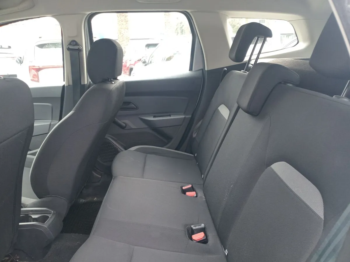 Renault Duster 1.6 Life 4x2 5mt 5p año 2021