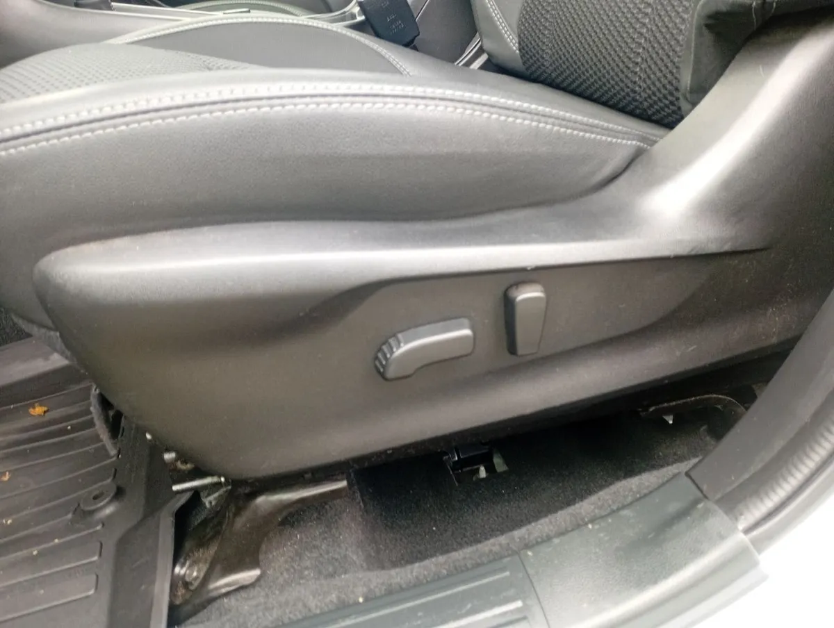 Subaru Forester 2.0i Dynamic Eyesight Awd At 5p año 2023