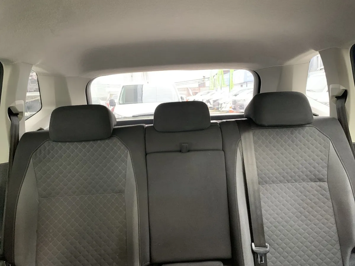 Volkswagen Tiguan 1.4 Tsi Comfortline 4x2 At 5p año 2021
