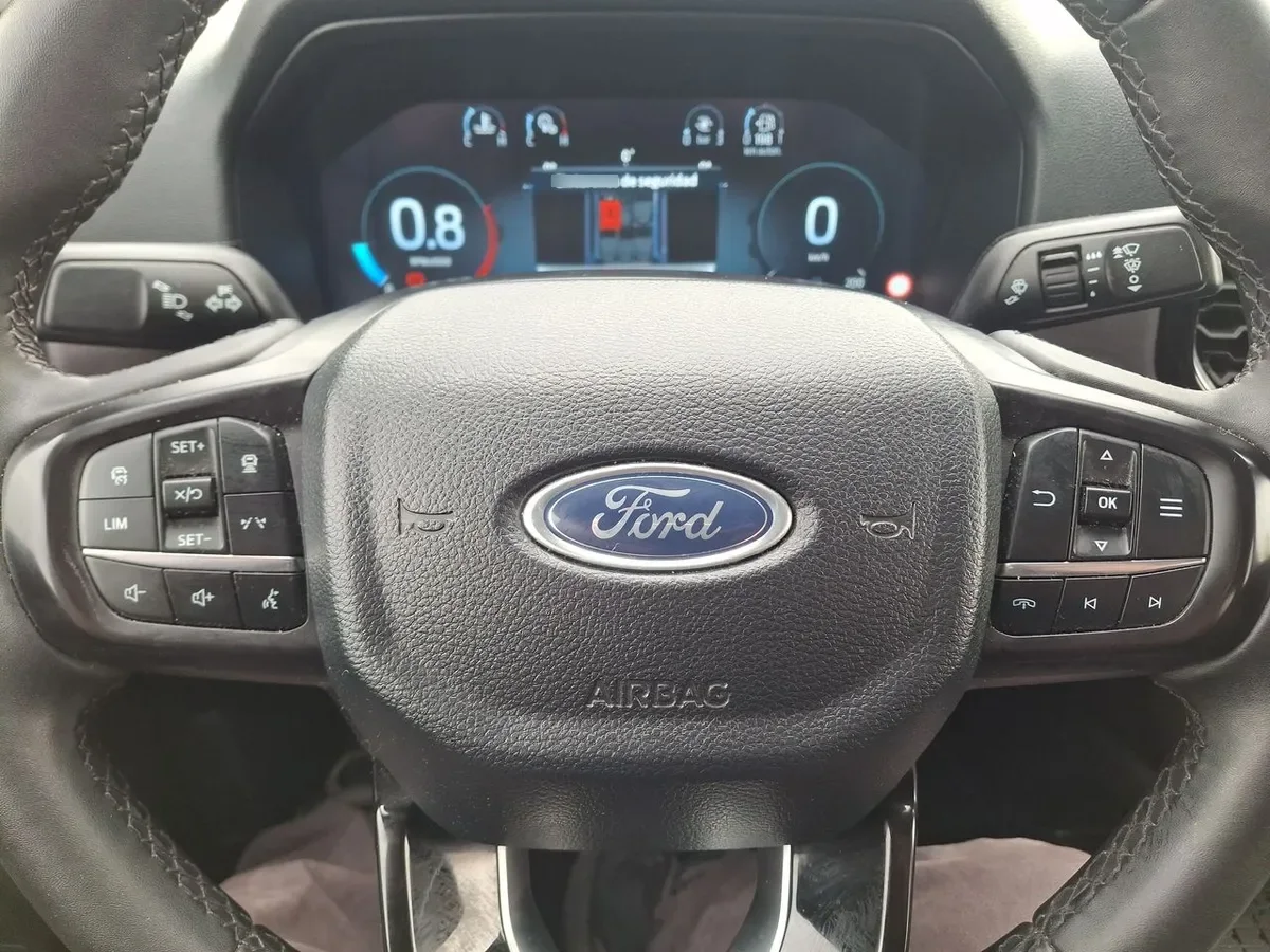 Ford Ranger 3.0 Ltd Diesel 4x4 Dob. Cab. At 4p año 2025