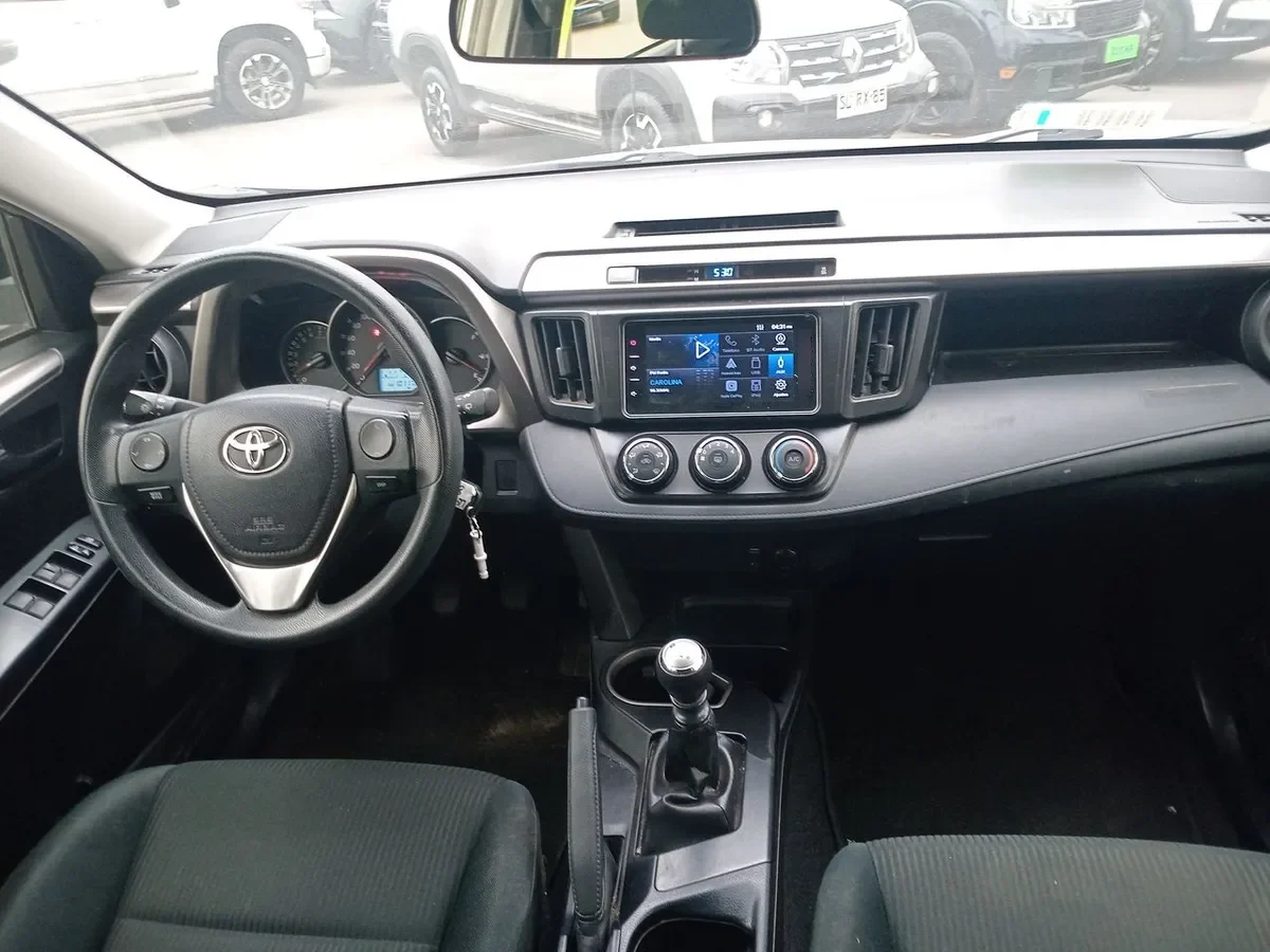 Toyota Rav 4 2.0 Adventure 4x2 Lujo Mt 5p año 2019