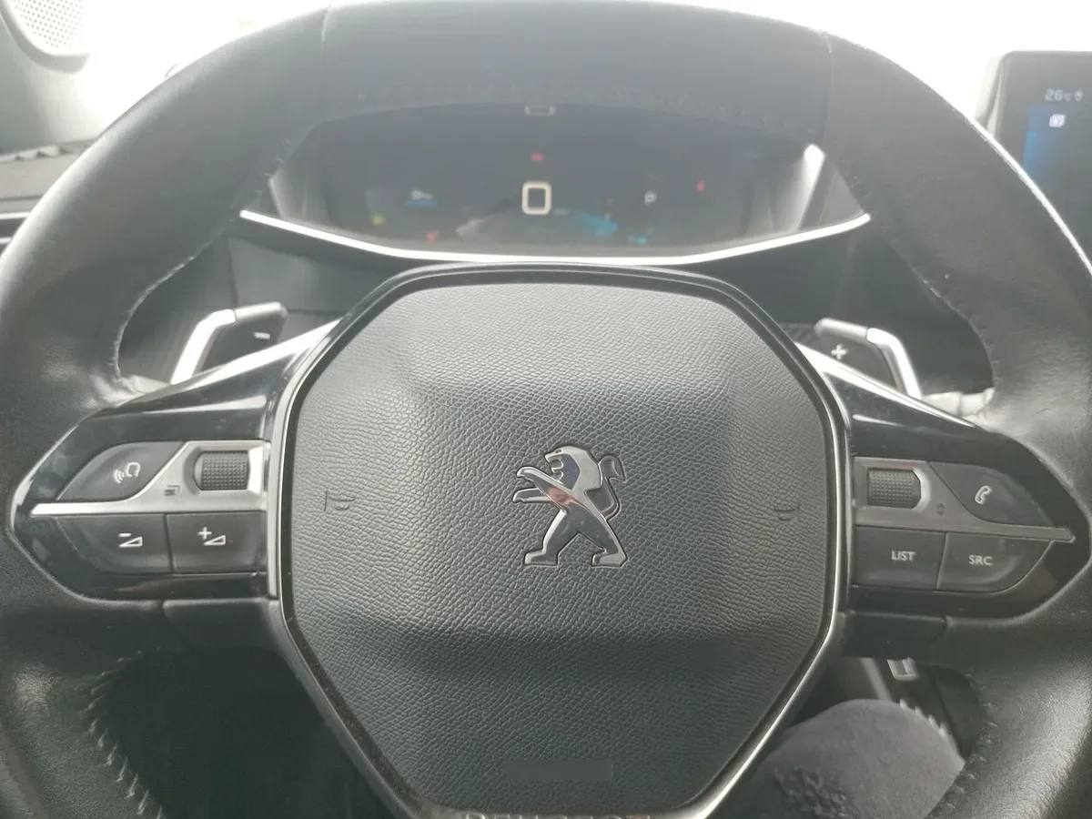 Peugeot 2008 1.2 Allure Bluehdi Diesel 4x2 130 At 5p año 2021