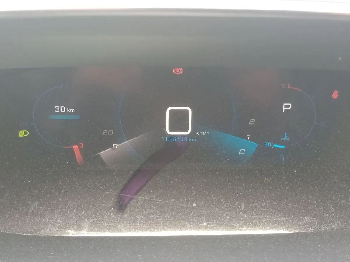 Peugeot 2008 1.2 Allure Bluehdi Diesel 4x2 130 At 5p año 2021