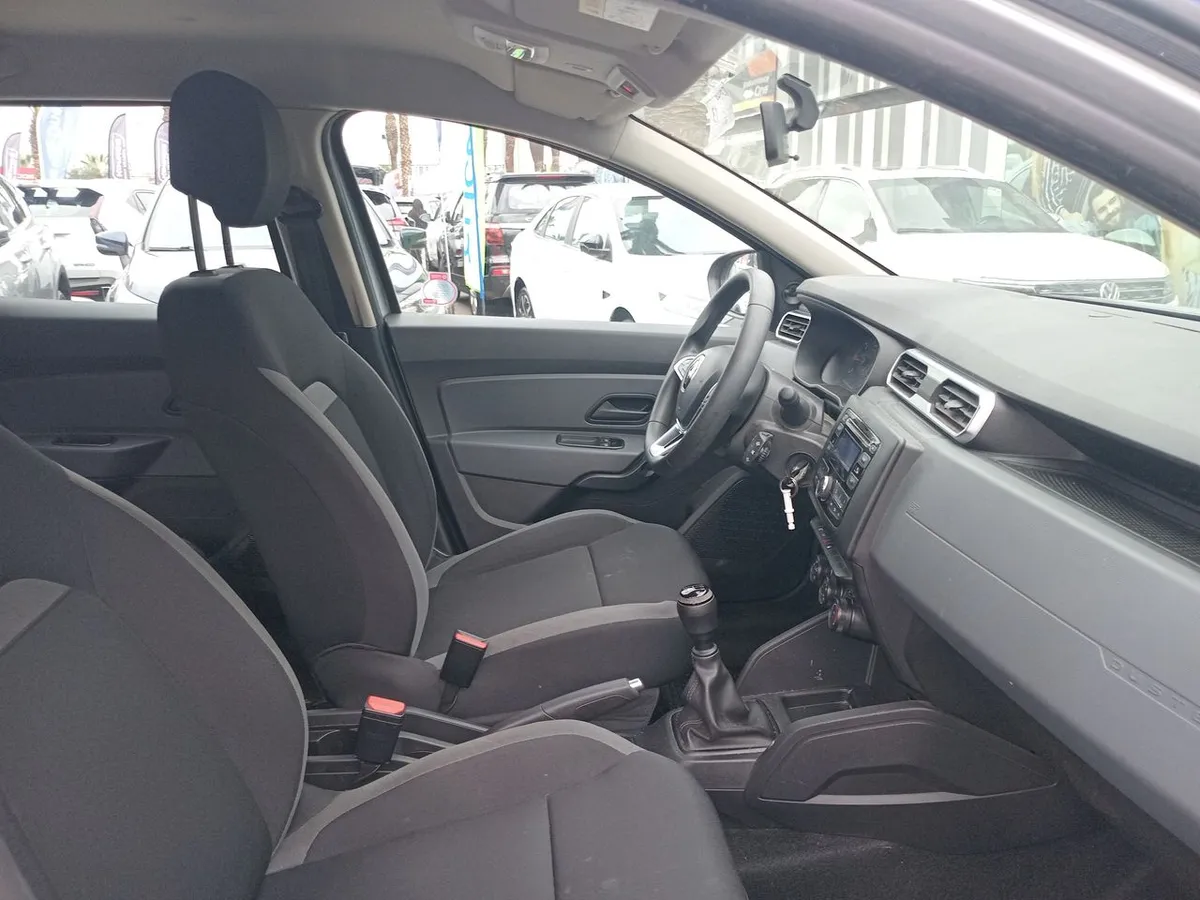 Renault Duster 1.6 Life 4x2 5mt 5p año 2021