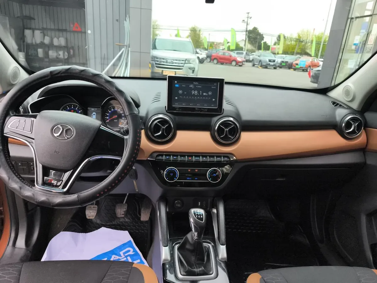 BAIC X35 1.5 Luxury 4x2 Mt 5p año 2019