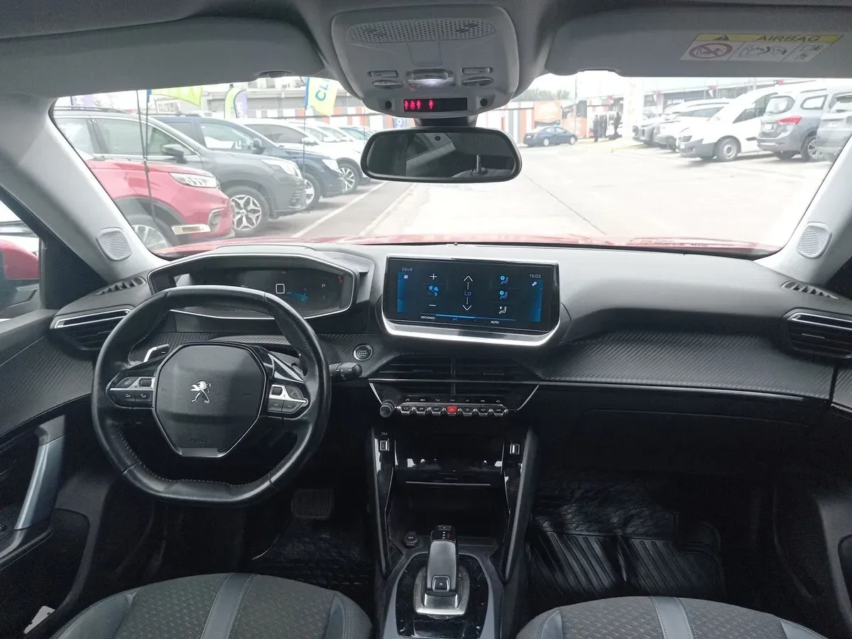 Peugeot 2008 1.2 Allure Bluehdi Diesel 4x2 130 At 5p año 2021