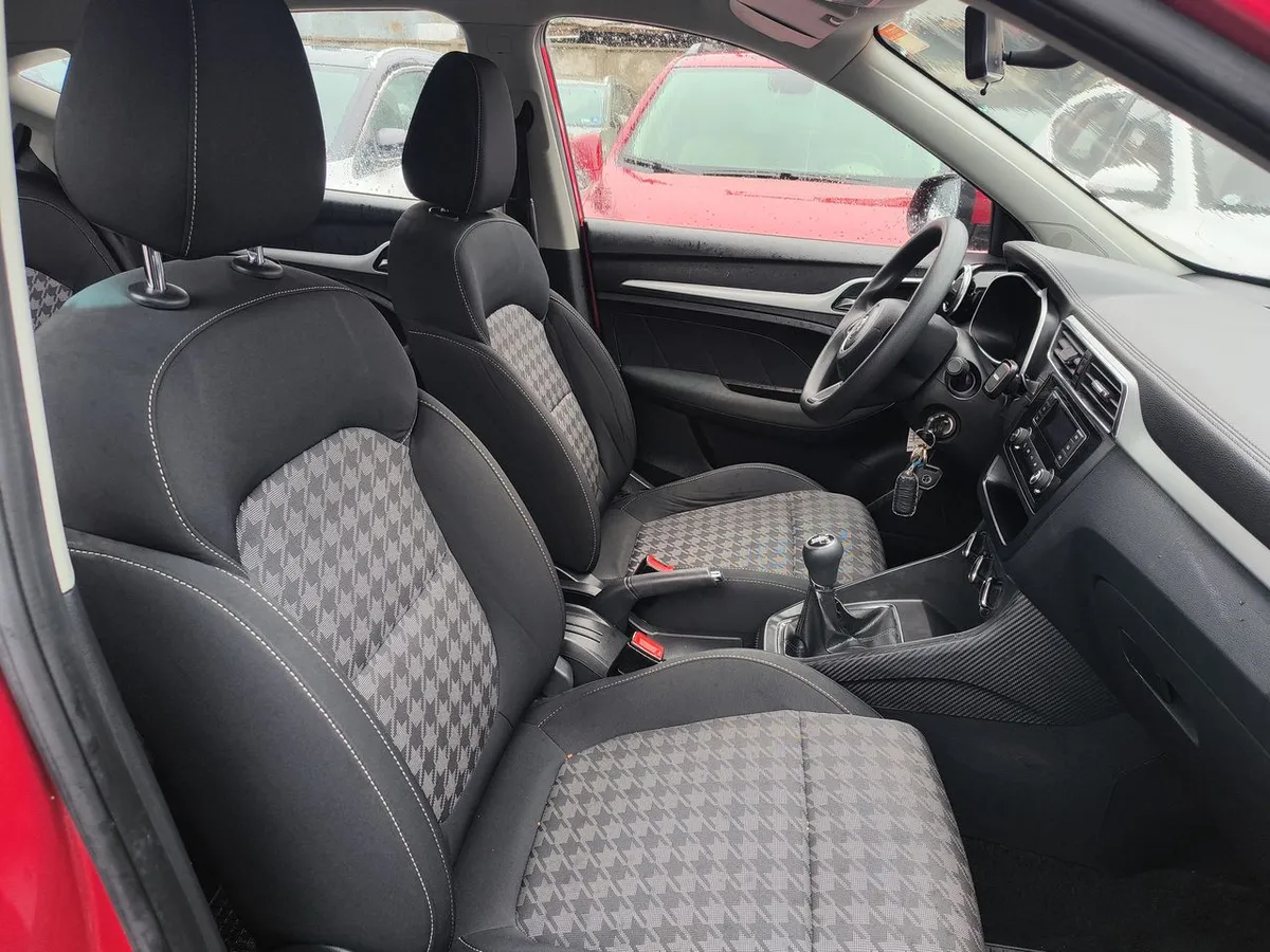 MG Mg Zs 1.5 Std 4x2 Mt 5p año 2022