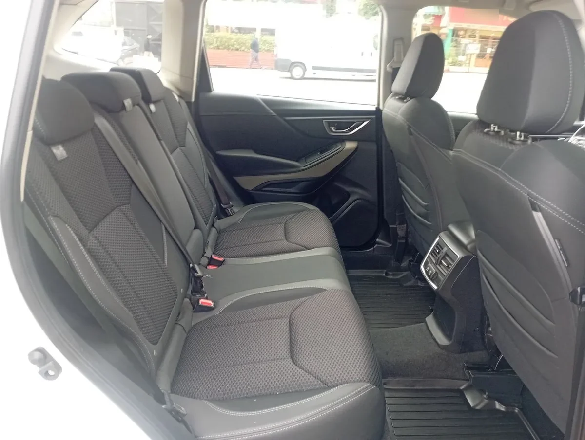 Subaru Forester 2.0i Dynamic Eyesight Awd At 5p año 2023
