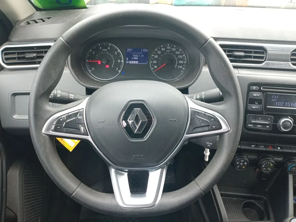 Renault Duster 1.6 Life 4x2 5mt 5p año 2021