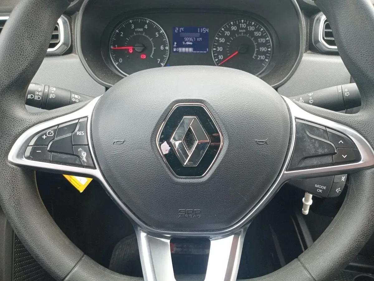 Renault Duster 1.6 Life 4x2 5mt 5p año 2021