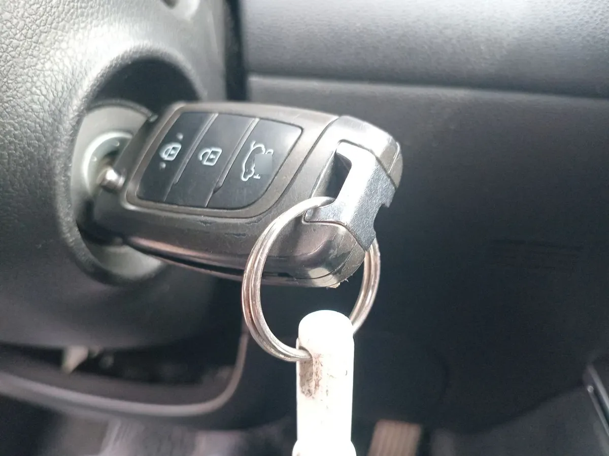 Hyundai Tucson 2.0 Nx4 Plus 2wd At 5p año 2023