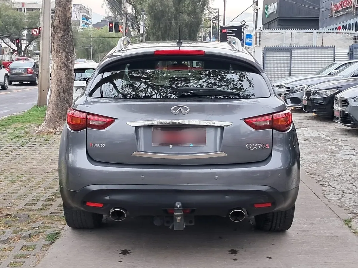 INFINITI QX70 3.7 At año 2015
